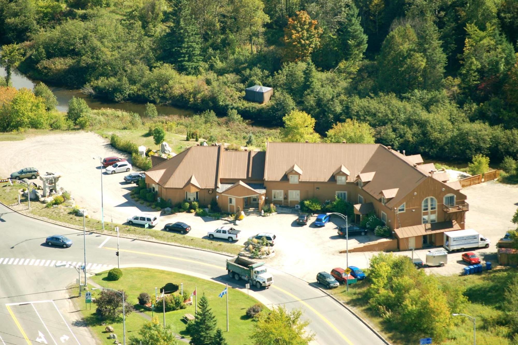 Hotel Alila Saint-Sauveur Exterior foto